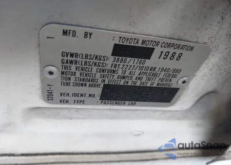1988 Toyota Camry Le z USA, uszkodzony, nr VIN JT2SV22E5J3248025